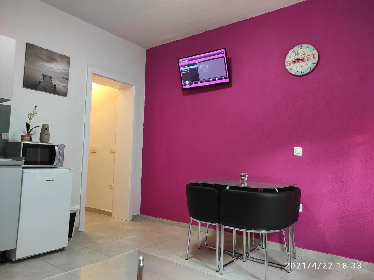 Apartmani Quattro Starigrad Paklenica Exterior foto