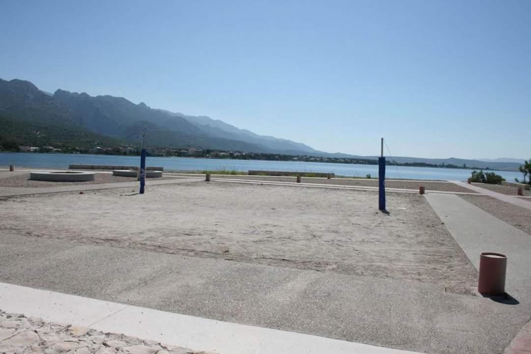 Apartmani Quattro Starigrad Paklenica Exterior foto