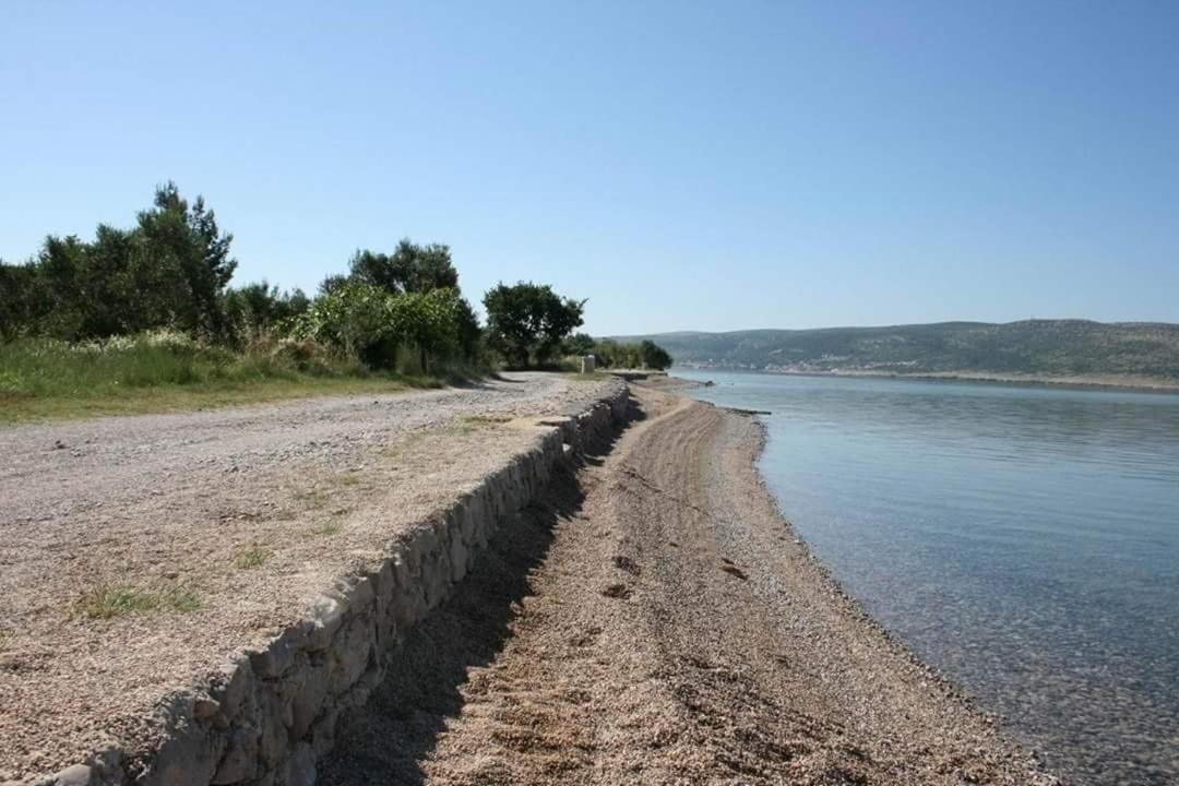 Apartmani Quattro Starigrad Paklenica Exterior foto